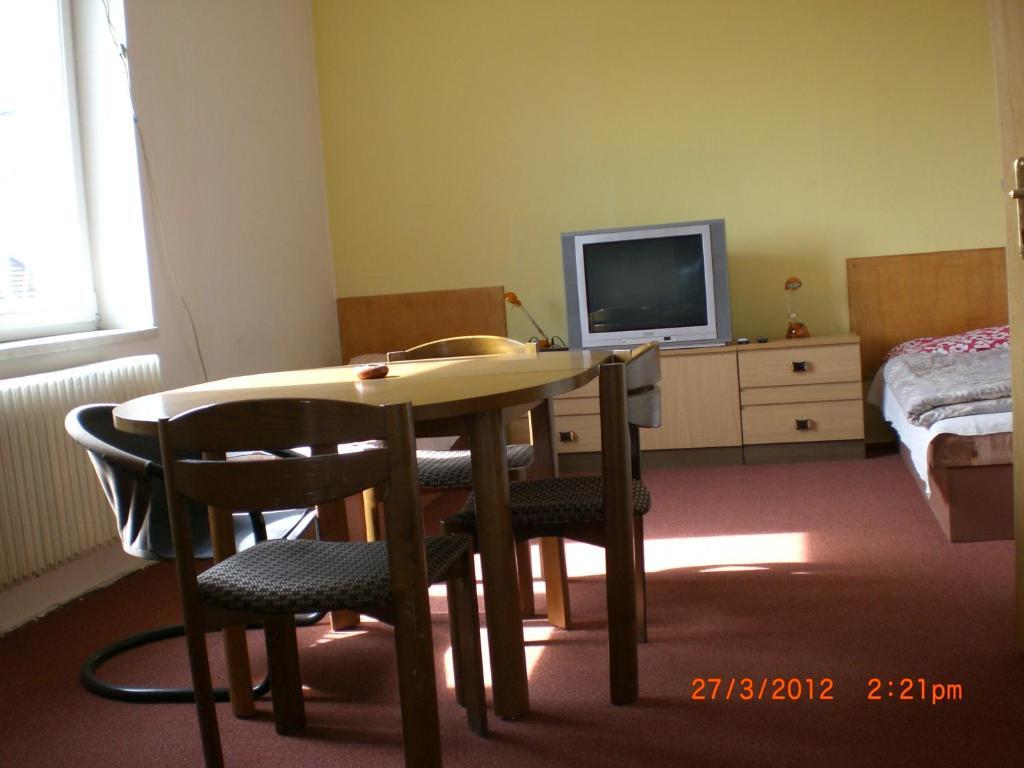 Na 15 Kopach Hotel Kolin Luaran gambar
